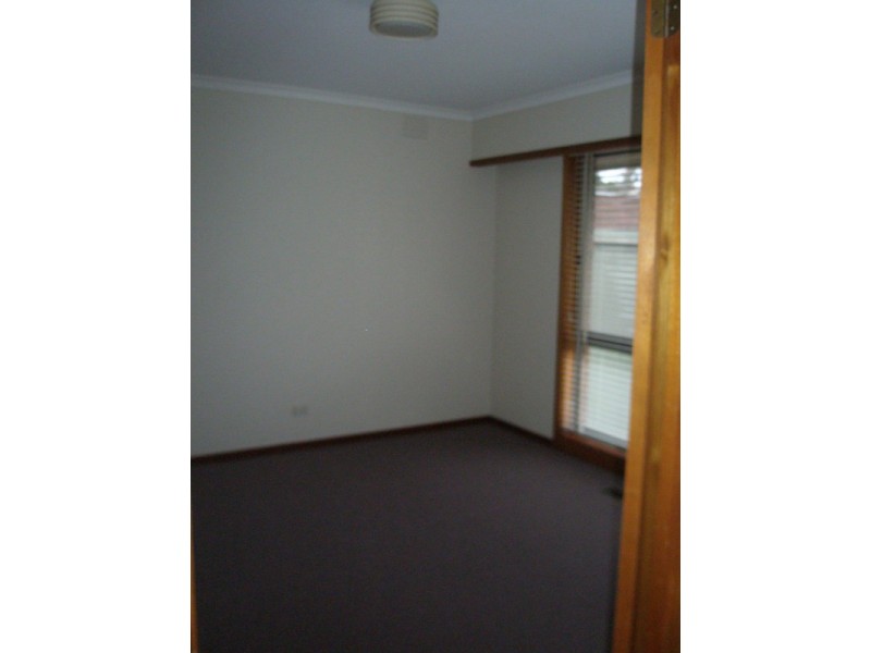 4/208 Hull Road, Mooroolbark VIC 3138