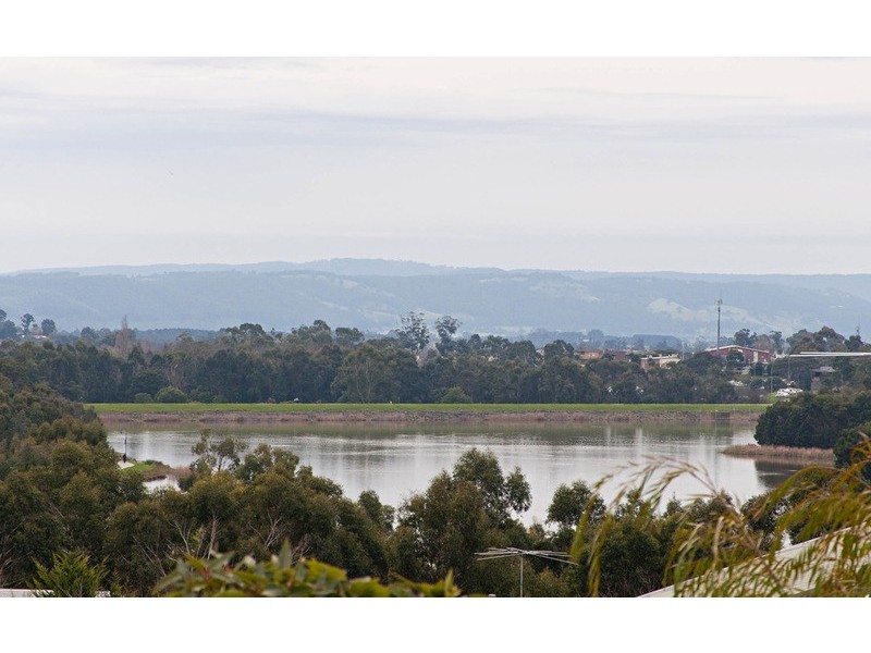 72 Lakeview Drive, Lilydale VIC 3140