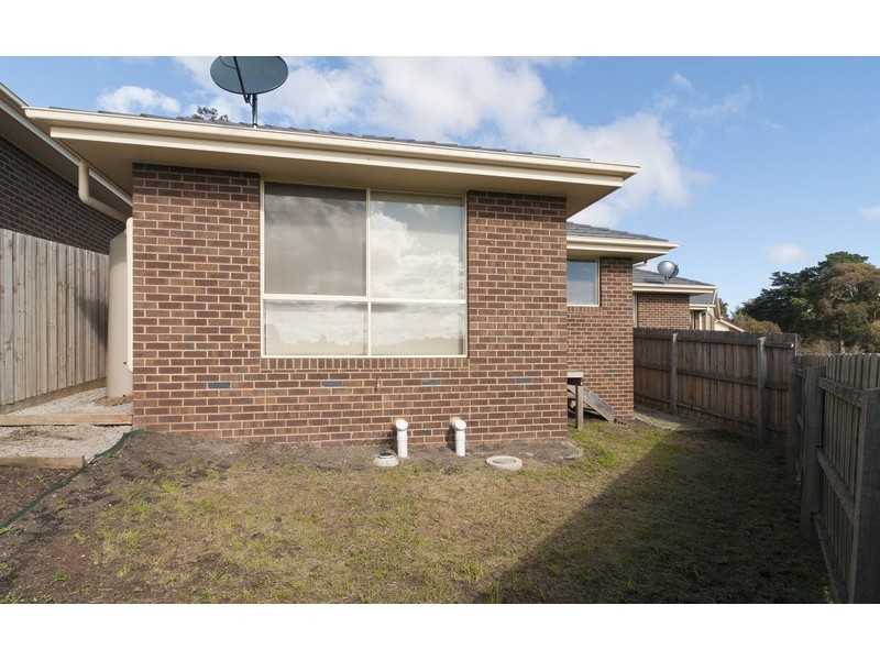 3/16 Russell Avenue, Mooroolbark VIC 3138