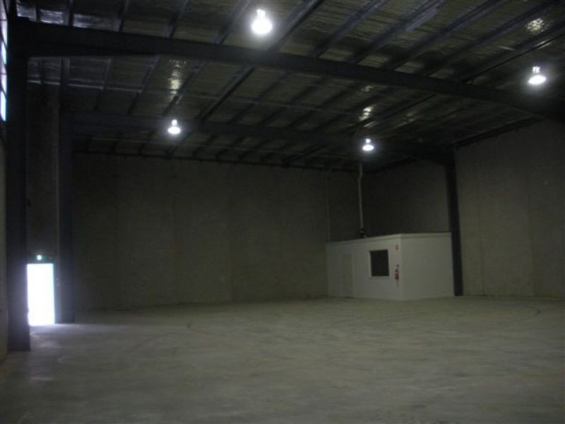 2/35 Research Drive, Croydon VIC 3136