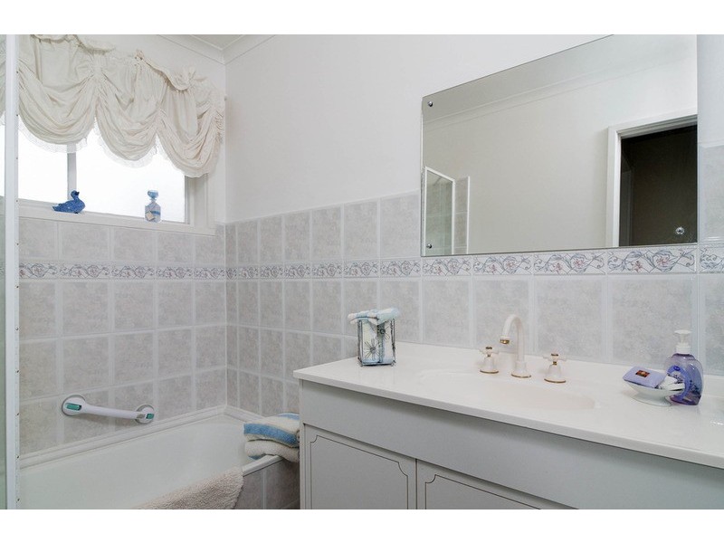 9 Arkarra Court, Mooroolbark VIC 3138