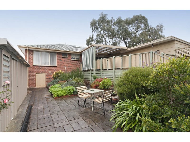 9 Arkarra Court, Mooroolbark VIC 3138