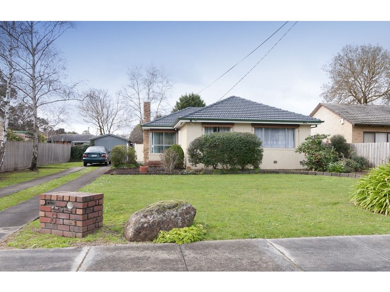 6 Kathy Court, Mooroolbark VIC 3138