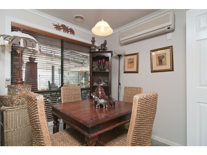 13 Charlwood Drive, Mooroolbark VIC 3138