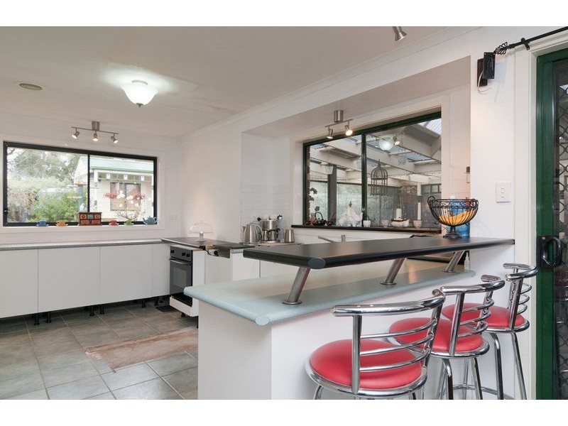 13 Charlwood Drive, Mooroolbark VIC 3138