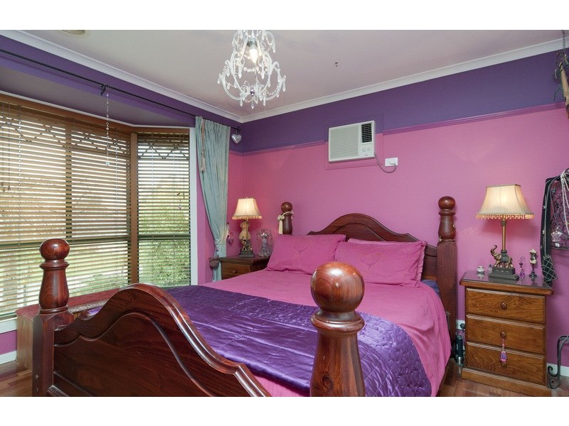 13 Charlwood Drive, Mooroolbark VIC 3138