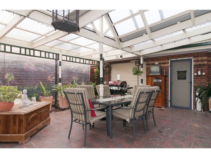 13 Charlwood Drive, Mooroolbark VIC 3138