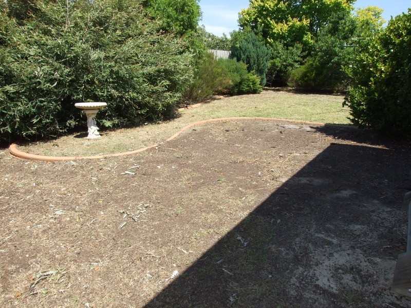 3 Hillview Court, Croydon Hills VIC 3136
