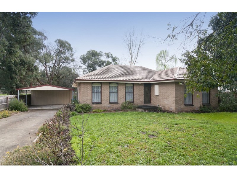 23 Kiloran Avenue, Kilsyth VIC 3137