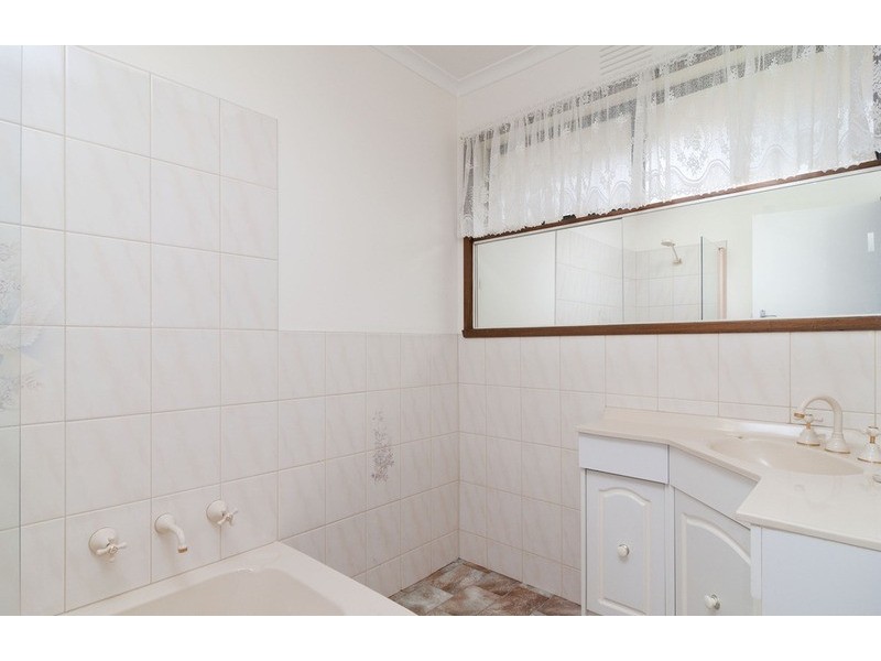 23 Kiloran Avenue, Kilsyth VIC 3137