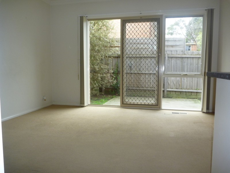 8/2-4 Station Street, Mooroolbark VIC 3138