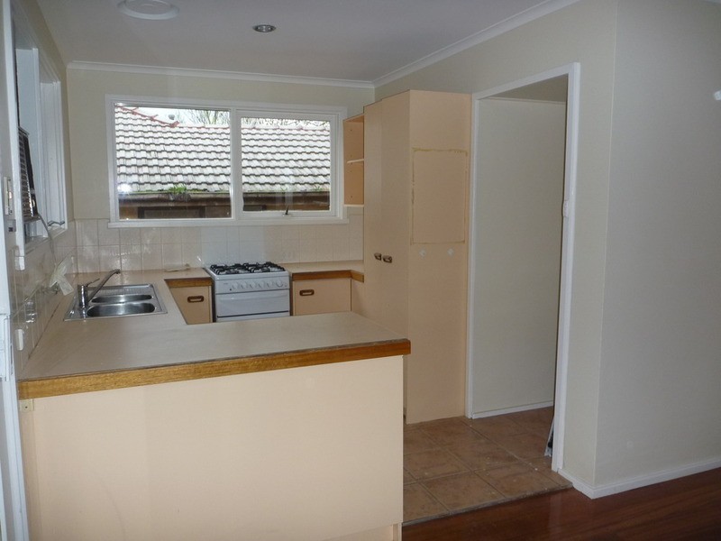 11 Holmes Road, Mooroolbark VIC 3138