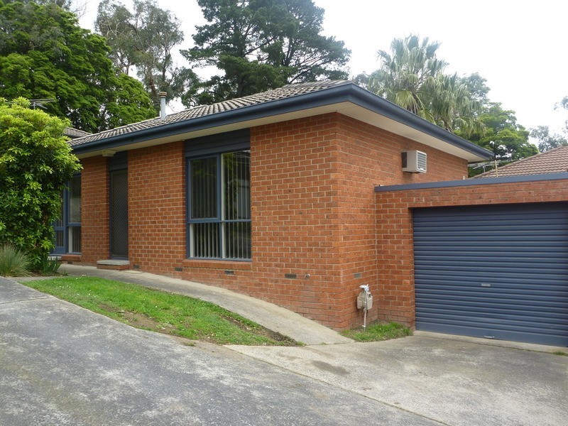 2/23 York Road, Mount Evelyn VIC 3796