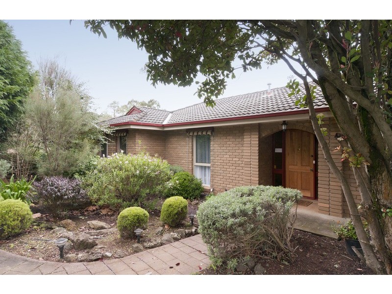 3 Churchill Drive, Mooroolbark VIC 3138