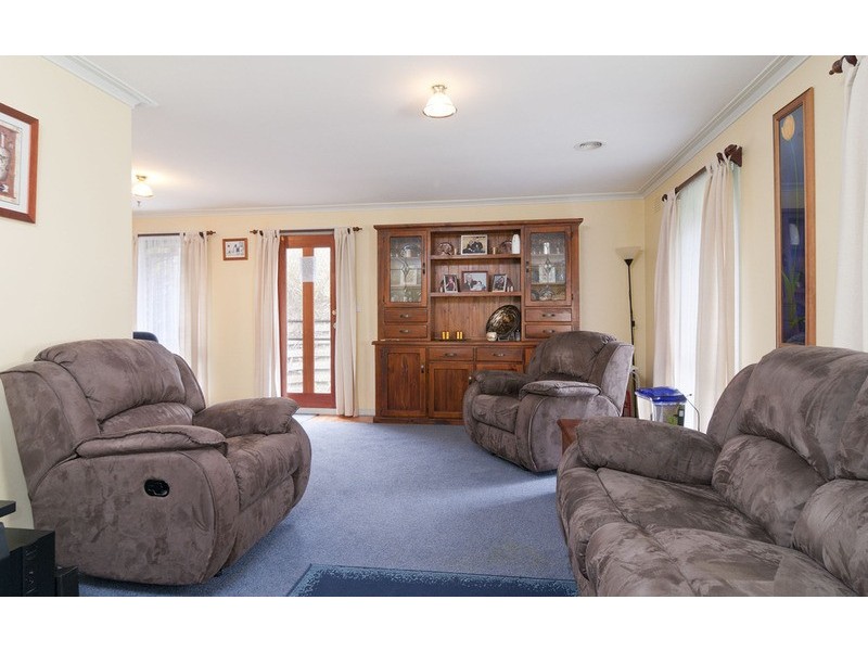 3 Churchill Drive, Mooroolbark VIC 3138