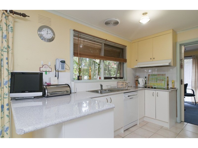 3 Churchill Drive, Mooroolbark VIC 3138