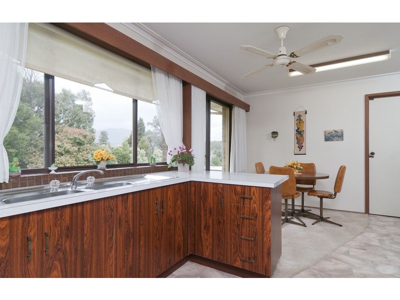 19 Greenville Street, Mooroolbark VIC 3138