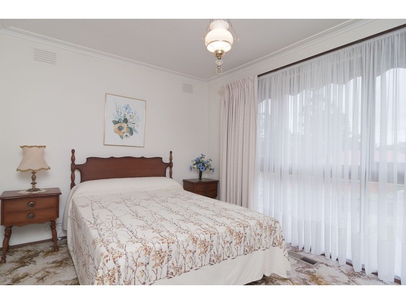 19 Greenville Street, Mooroolbark VIC 3138