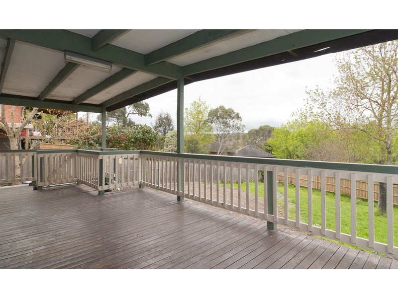 1/12 Central Avenue, Mooroolbark VIC 3138