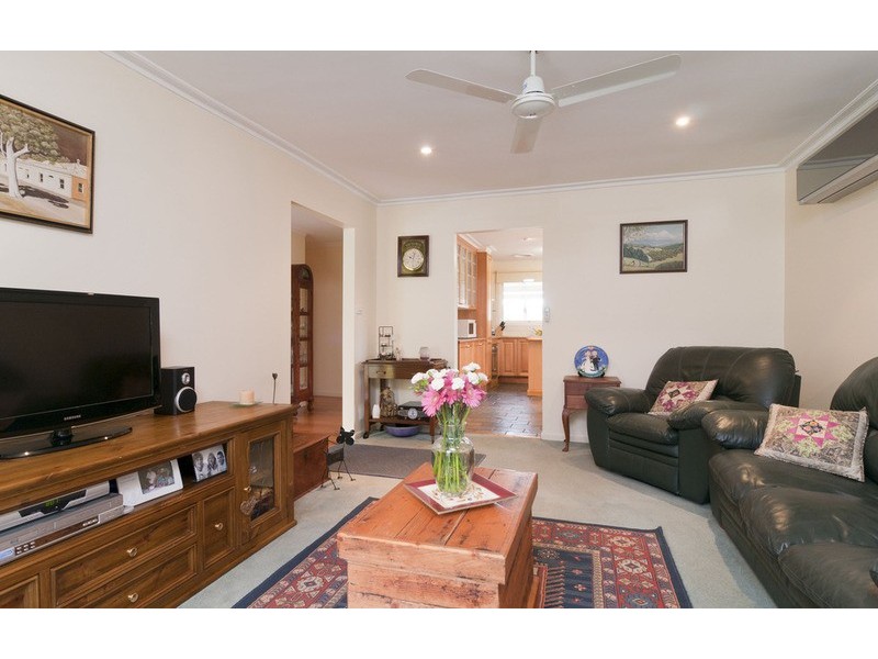 19 Jacaranda Avenue, Kilsyth VIC 3137