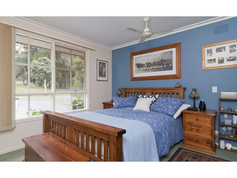 19 Jacaranda Avenue, Kilsyth VIC 3137