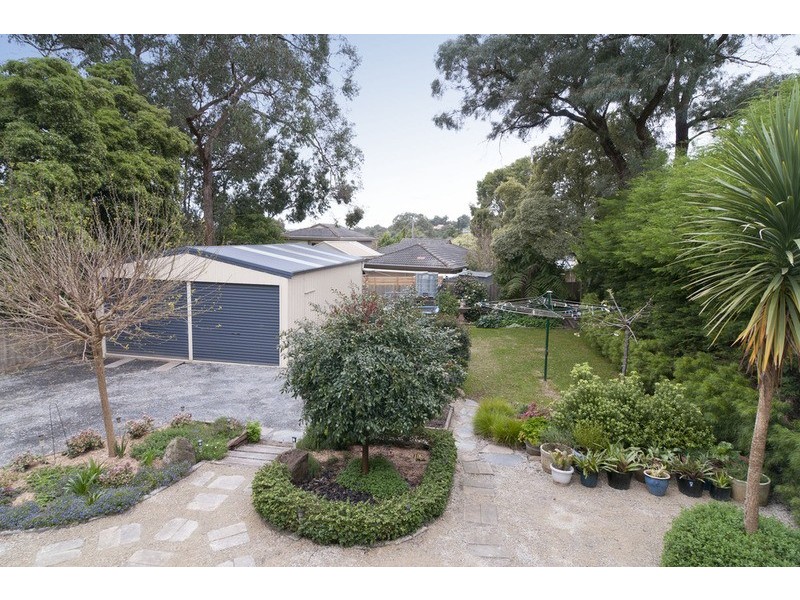 19 Jacaranda Avenue, Kilsyth VIC 3137
