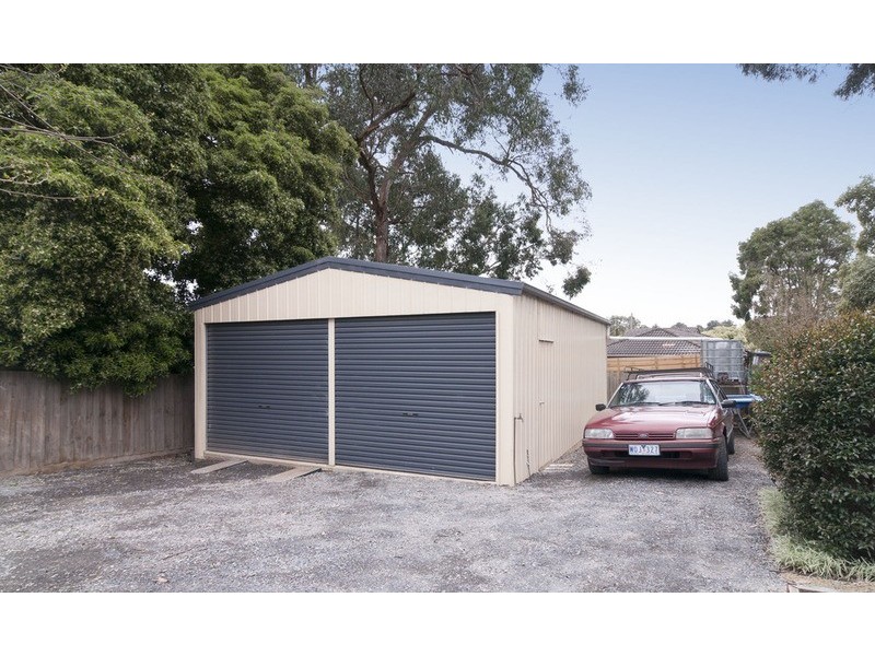 19 Jacaranda Avenue, Kilsyth VIC 3137