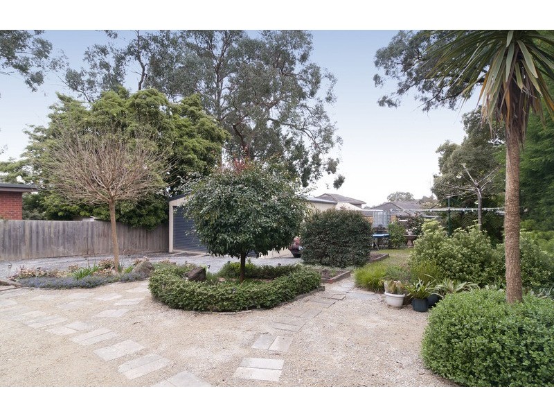 19 Jacaranda Avenue, Kilsyth VIC 3137
