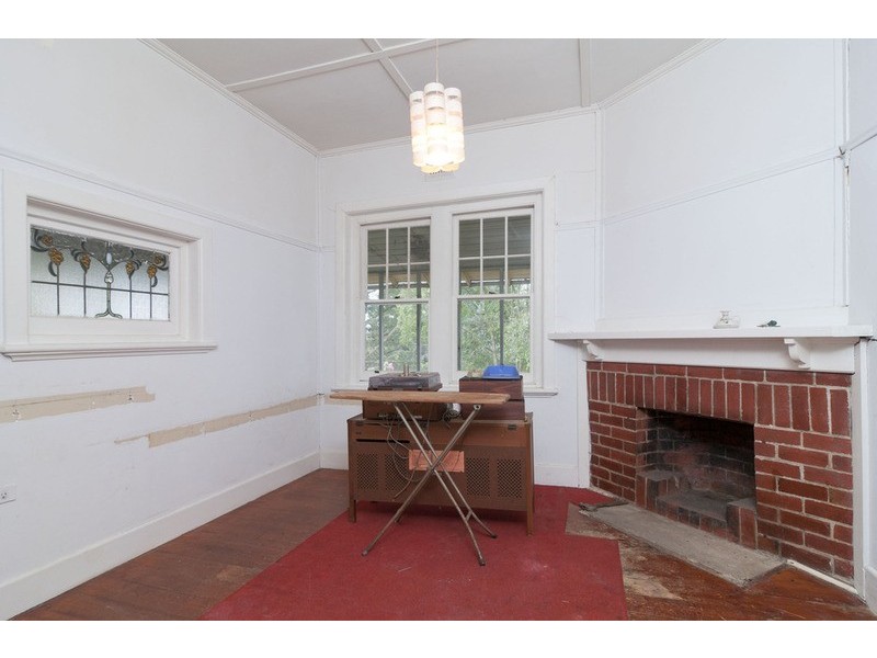 38 Eastfield Road, Croydon South VIC 3136