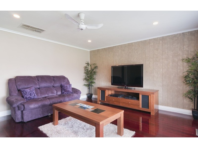 54 Blackburn Road, Mooroolbark VIC 3138