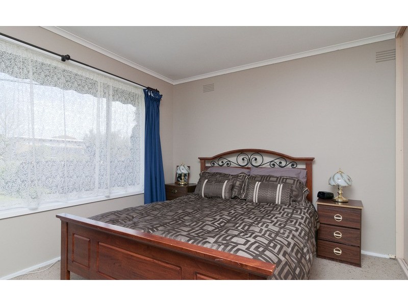 54 Blackburn Road, Mooroolbark VIC 3138