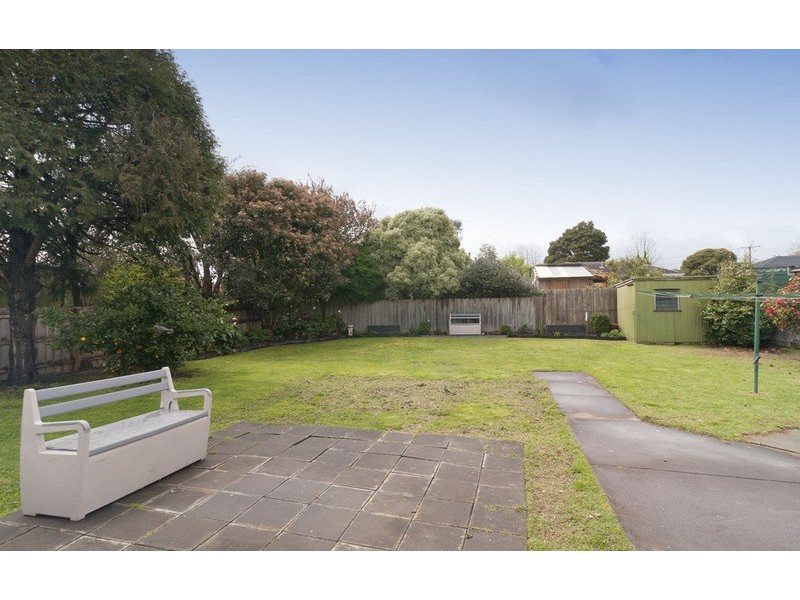 54 Blackburn Road, Mooroolbark VIC 3138