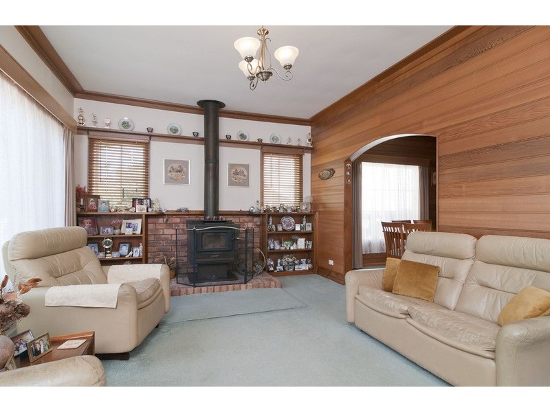 9 Karingal Street, Croydon North VIC 3136