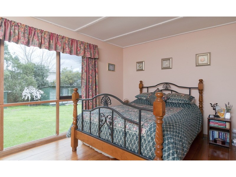 9 Karingal Street, Croydon North VIC 3136