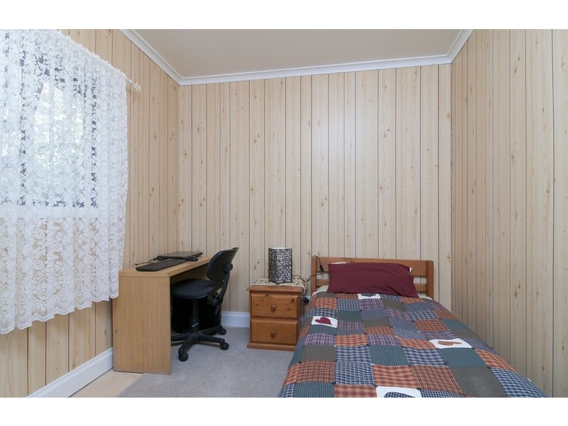 23 Ash Grove, Montrose VIC 3765