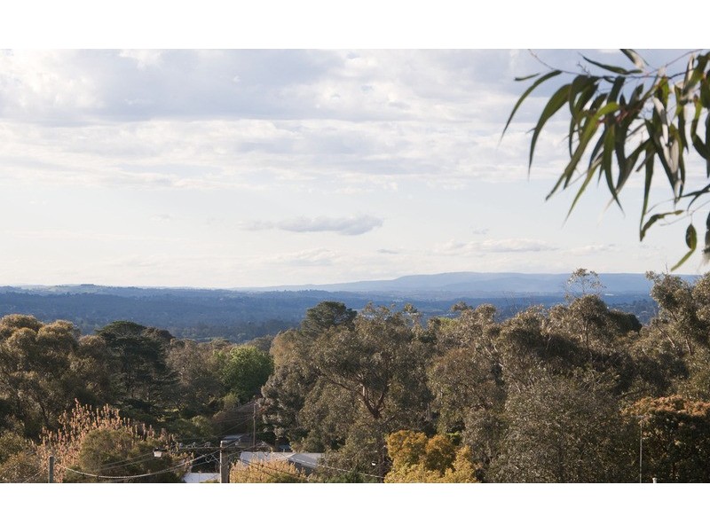 23 Ash Grove, Montrose VIC 3765