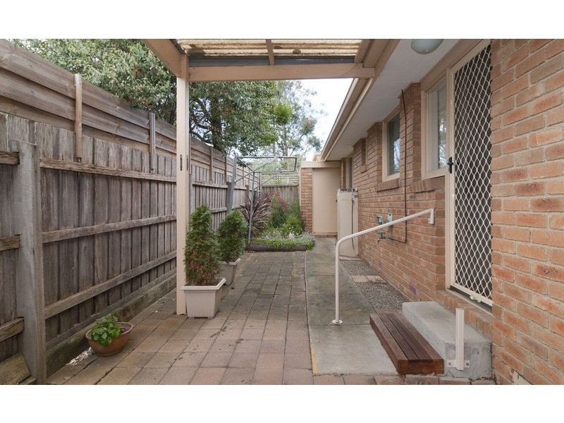 6/200 Hull Road, Mooroolbark VIC 3138
