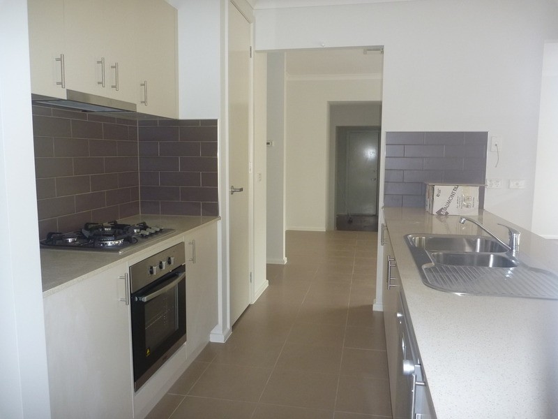 6A Saxon Drive, Mooroolbark VIC 3138