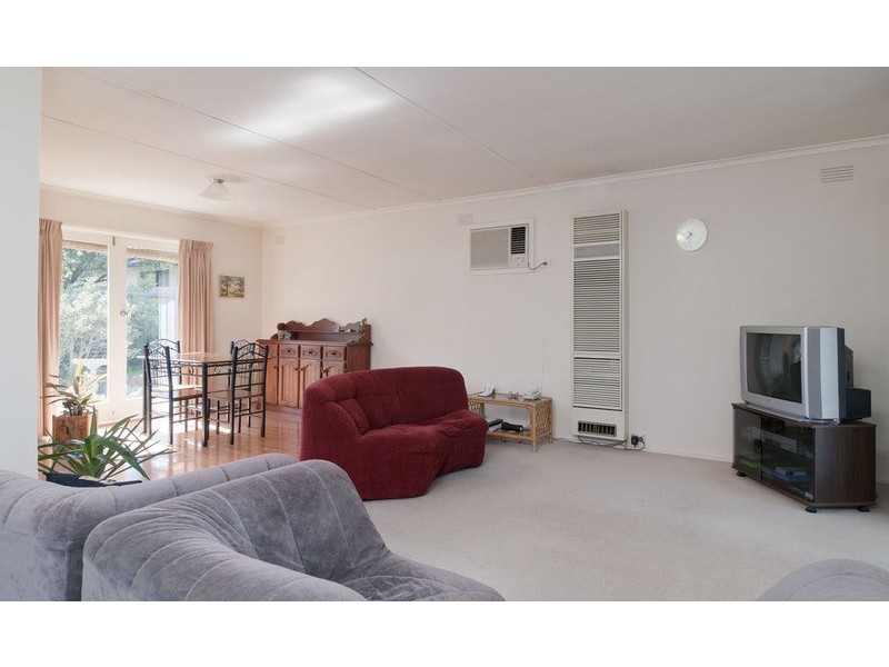 185 Cambridge Road, Mooroolbark VIC 3138