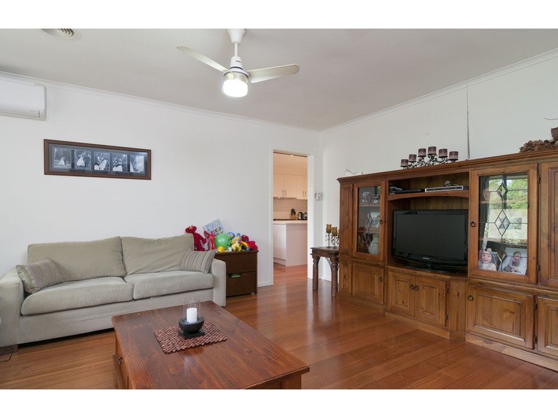 40 Croydondale Drive, Mooroolbark VIC 3138