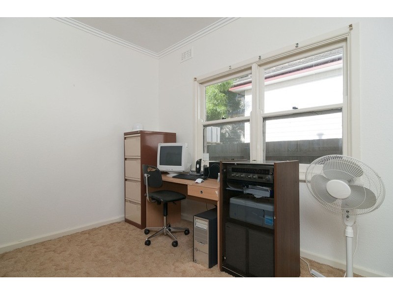 1/19 Laird Street, Croydon VIC 3136