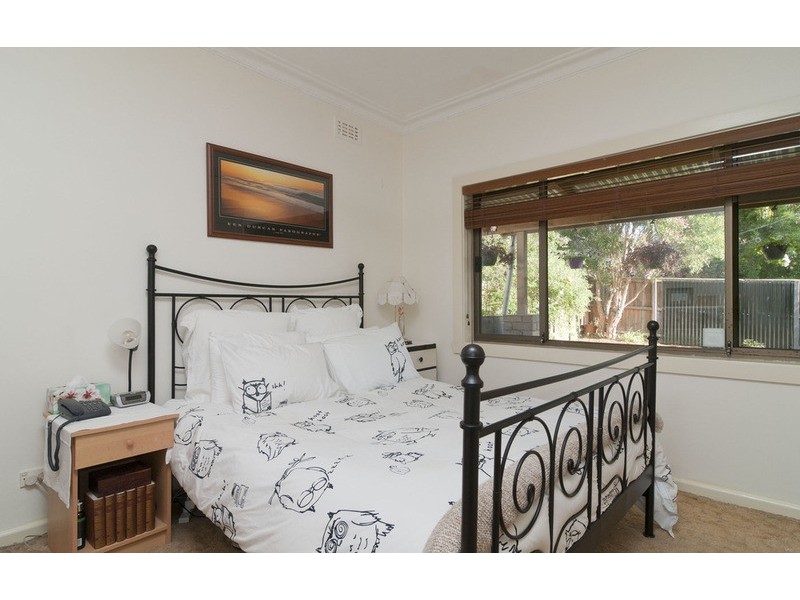 1/19 Laird Street, Croydon VIC 3136