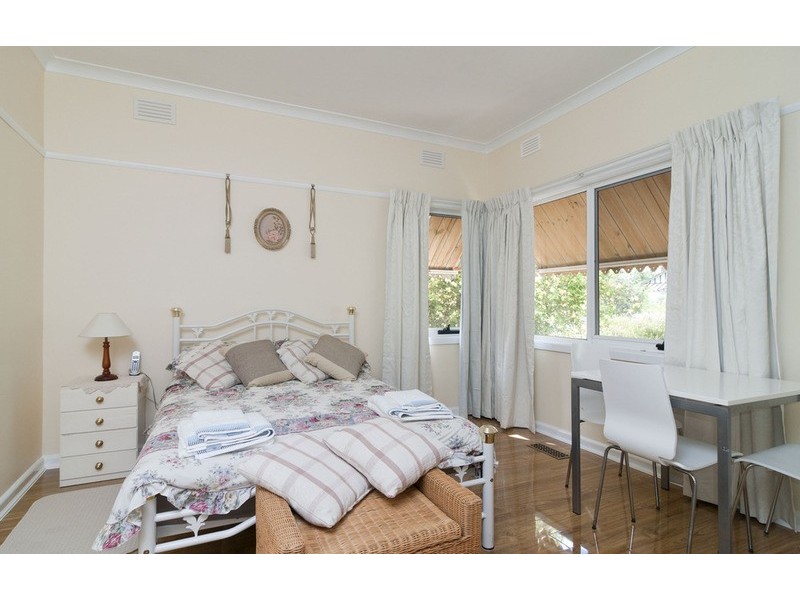 21 Alford Avenue, Mooroolbark VIC 3138