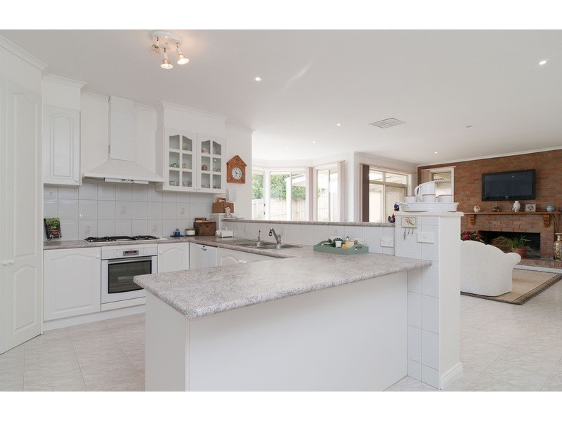 30 Edward Road, Chirnside Park VIC 3116
