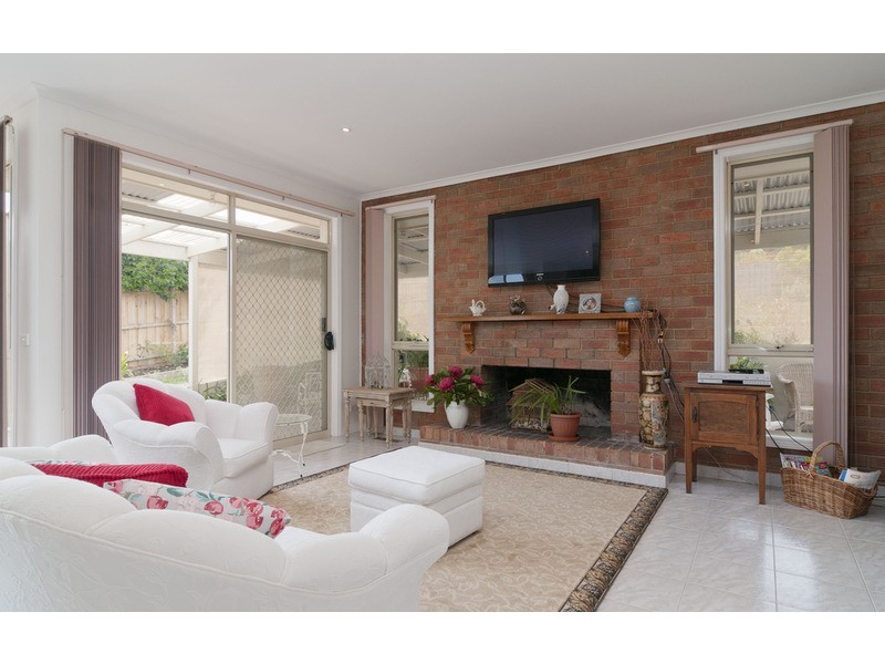 30 Edward Road, Chirnside Park VIC 3116