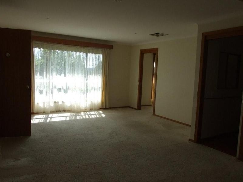 Rear/21 Marlow Street, Mooroolbark VIC 3138