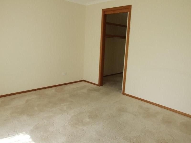 Rear/21 Marlow Street, Mooroolbark VIC 3138