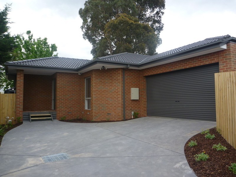 2/30 Andrew Street, Mooroolbark VIC 3138