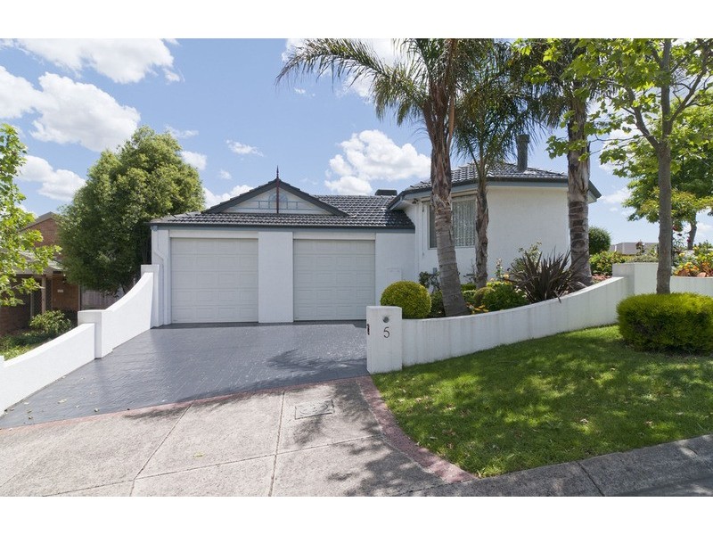 5 Oxley Court, Chirnside Park VIC 3116