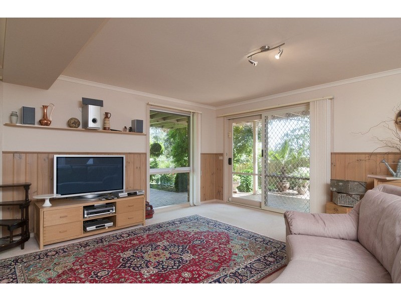 17 Great Oak Court, Mooroolbark VIC 3138